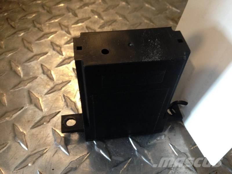 Mack M741 Electronics