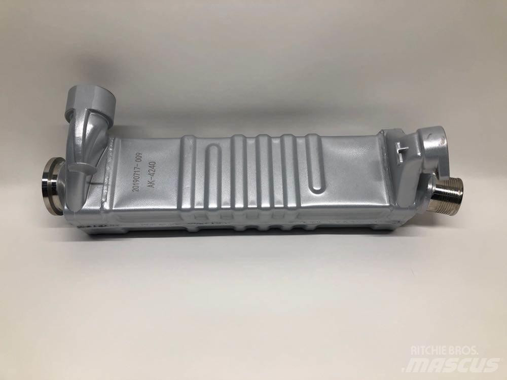 Mack MP7 Transportation - Others