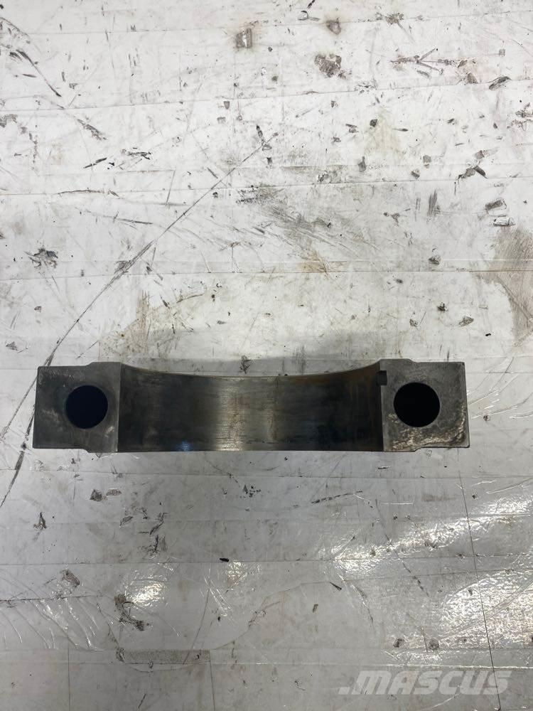 Mack MP8 Transportation - Others