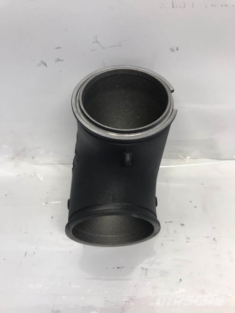 Mack MP8 Transportation - Others