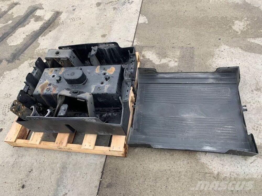 Volvo VNL Transportation - Others