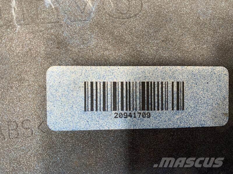 Volvo VNL Cabins and interior