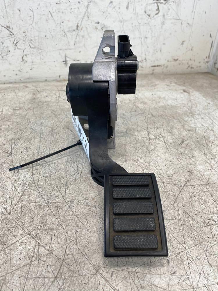 Volvo VNL Transportation - Others