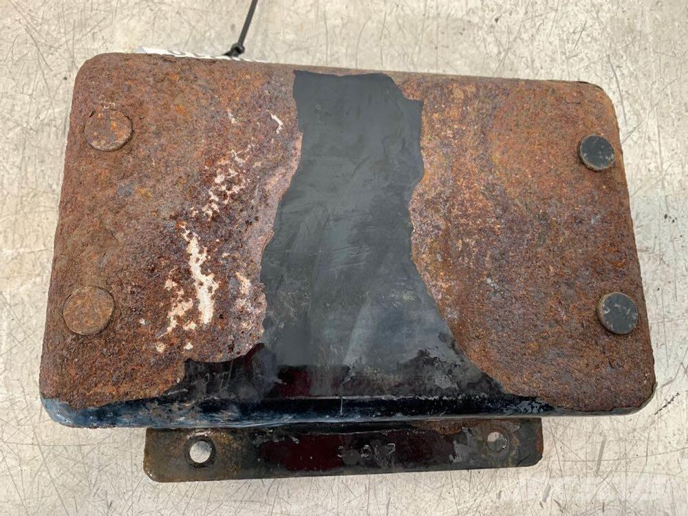 Volvo VNL Transportation - Others