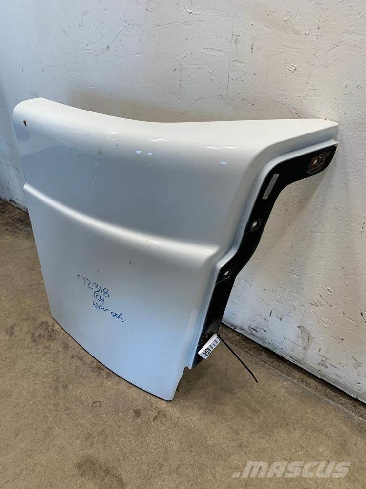 Volvo VNL Cabins and interior