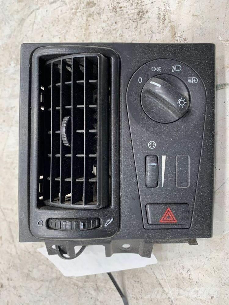 Volvo VNL Electronics