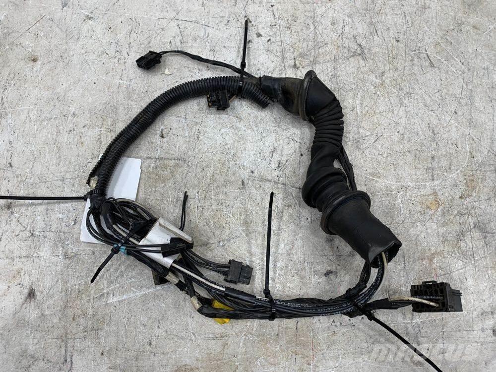 Volvo VNL Transportation - Others