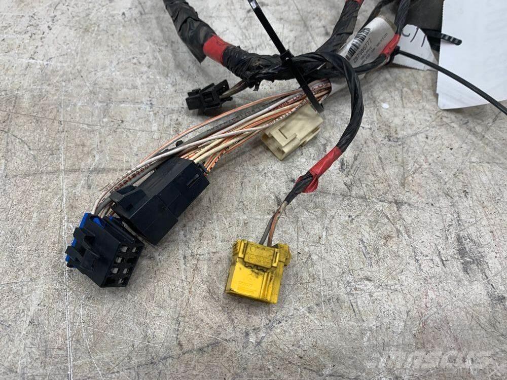 Volvo VNL Transportation - Others