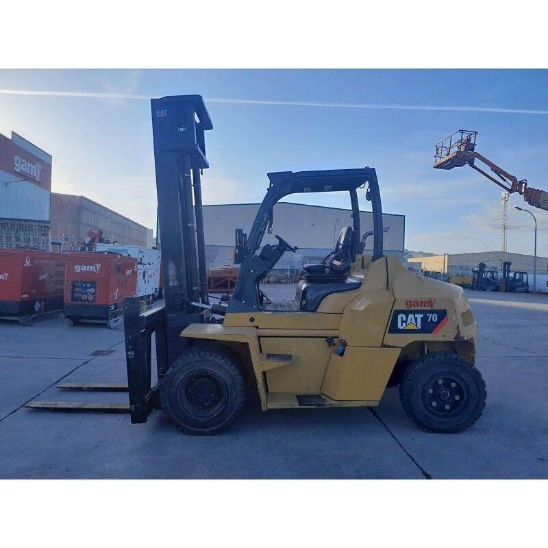 CAT DP70N1 Diesel trucks