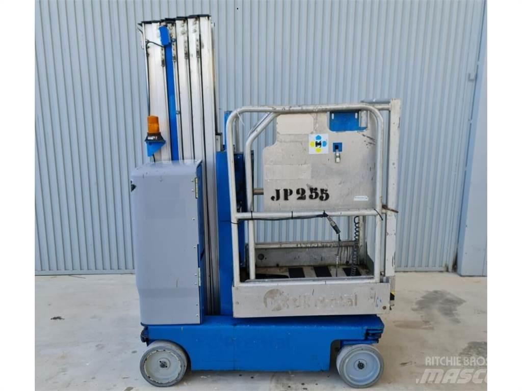 Genie GR-20 Mast climbing work platforms