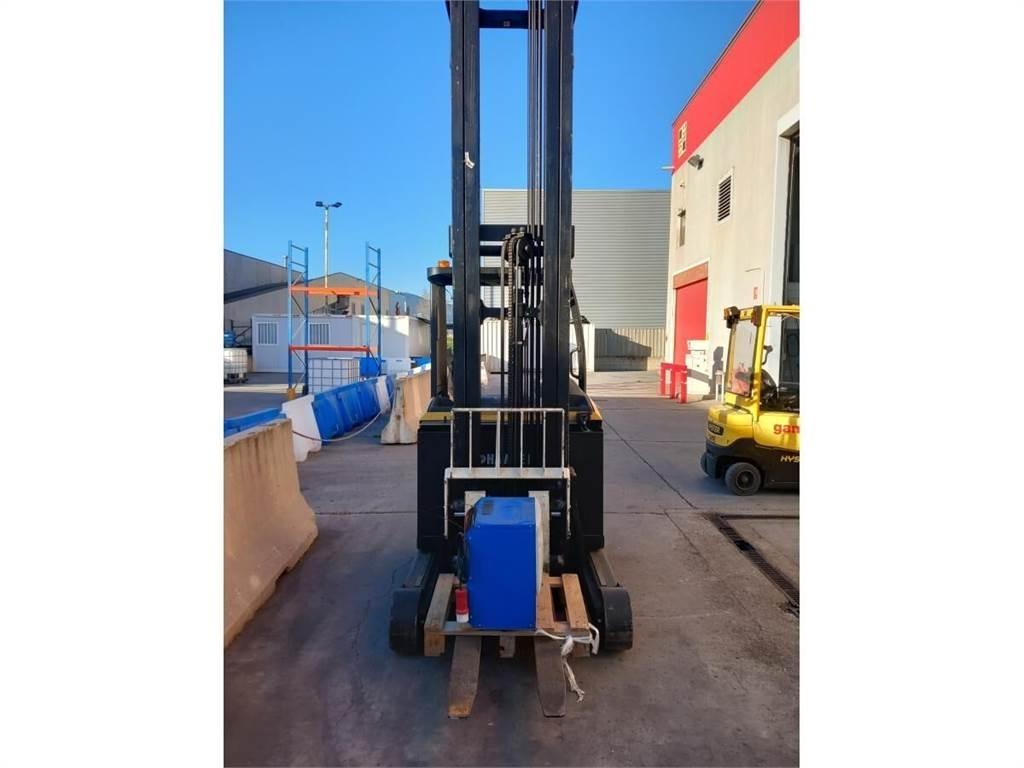 Yale MR14 Reach trucks