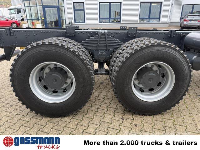 Iveco T-Way 360 6x6 Hook lift trucks