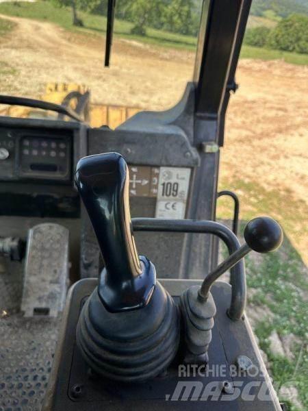 CAT 953C Crawler loaders