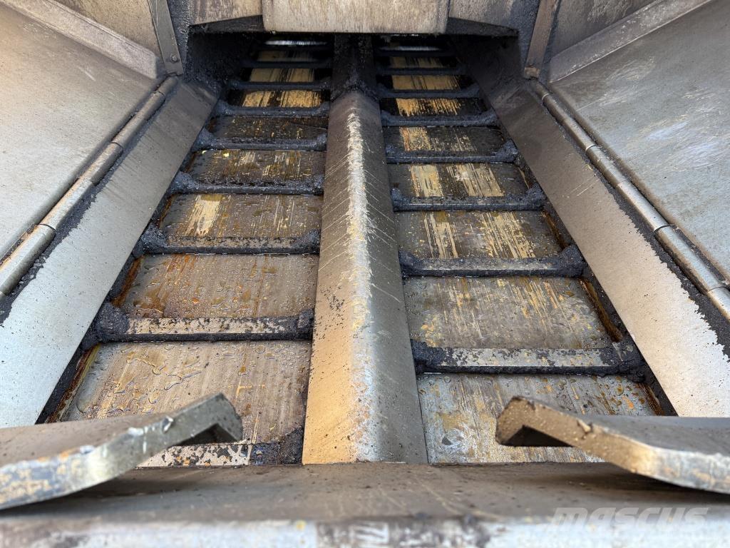 Dynapac SD 2500 CS Asphalt pavers