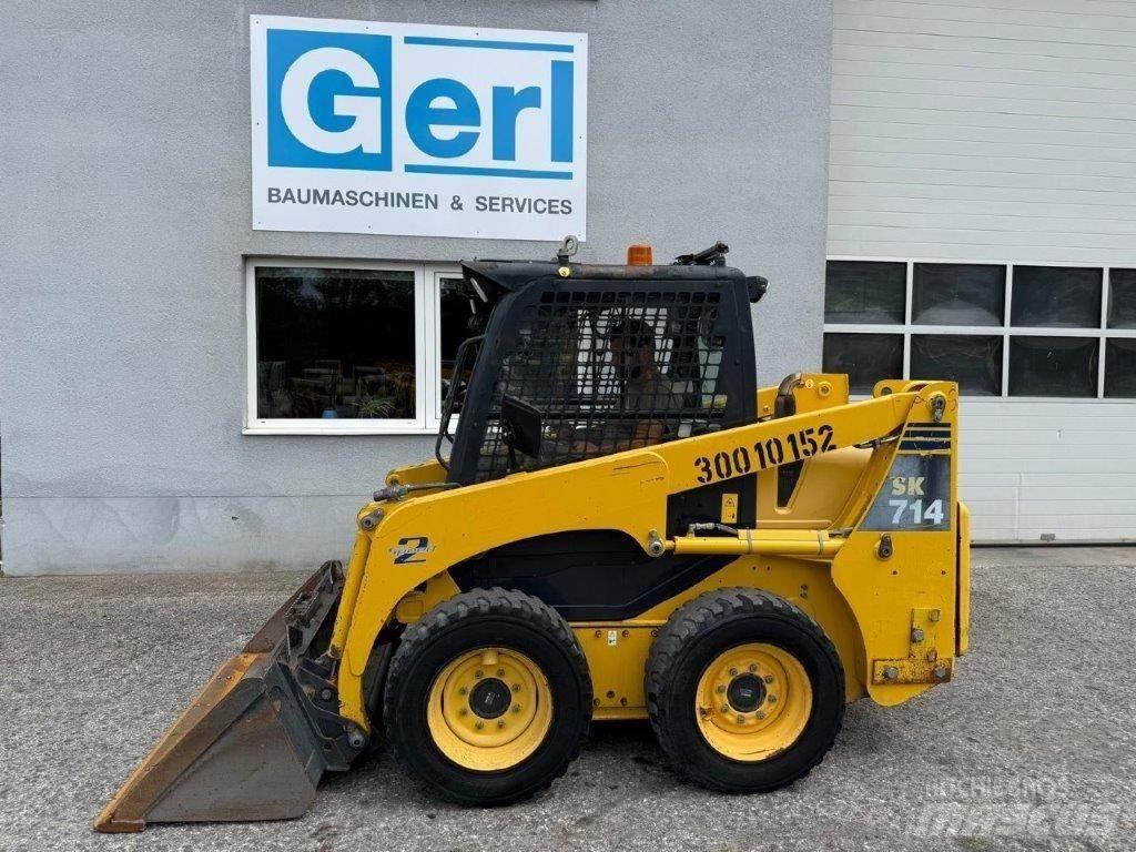 Komatsu SK714-5 Skid steer loaders