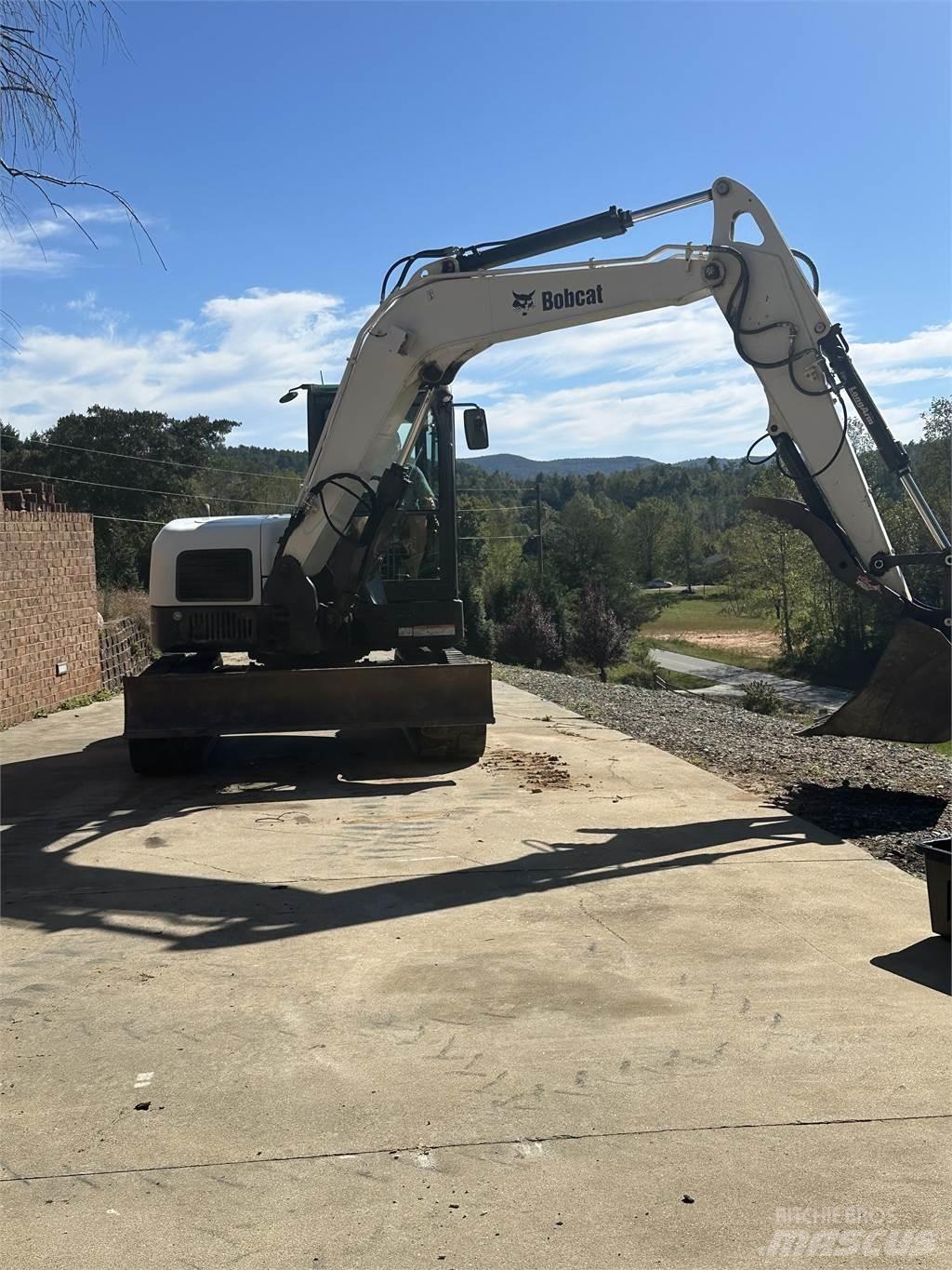 Bobcat E85 Crawler excavators