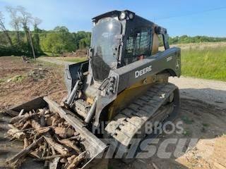 John Deere 333G Skid steer loaders