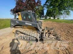 John Deere 333G Skid steer loaders