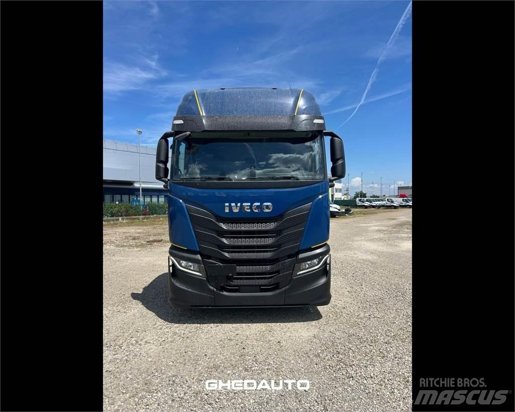 Iveco AS260S48S Box body trucks