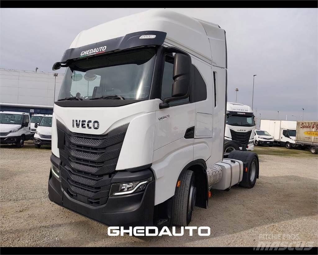 Iveco AS440S48 Box body trucks