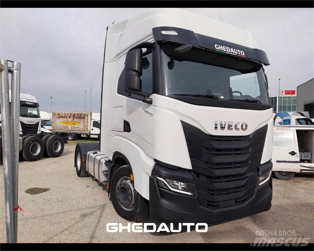 Iveco AS440S48 Box body trucks
