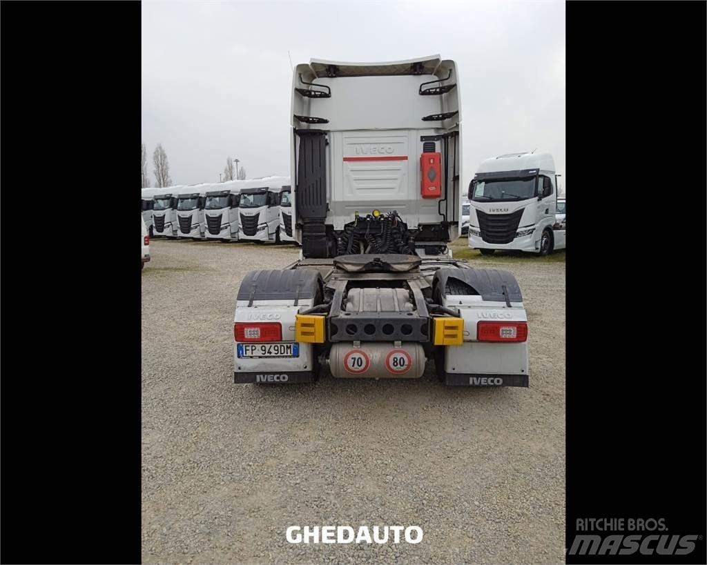 Iveco AS440ST/P Box body trucks