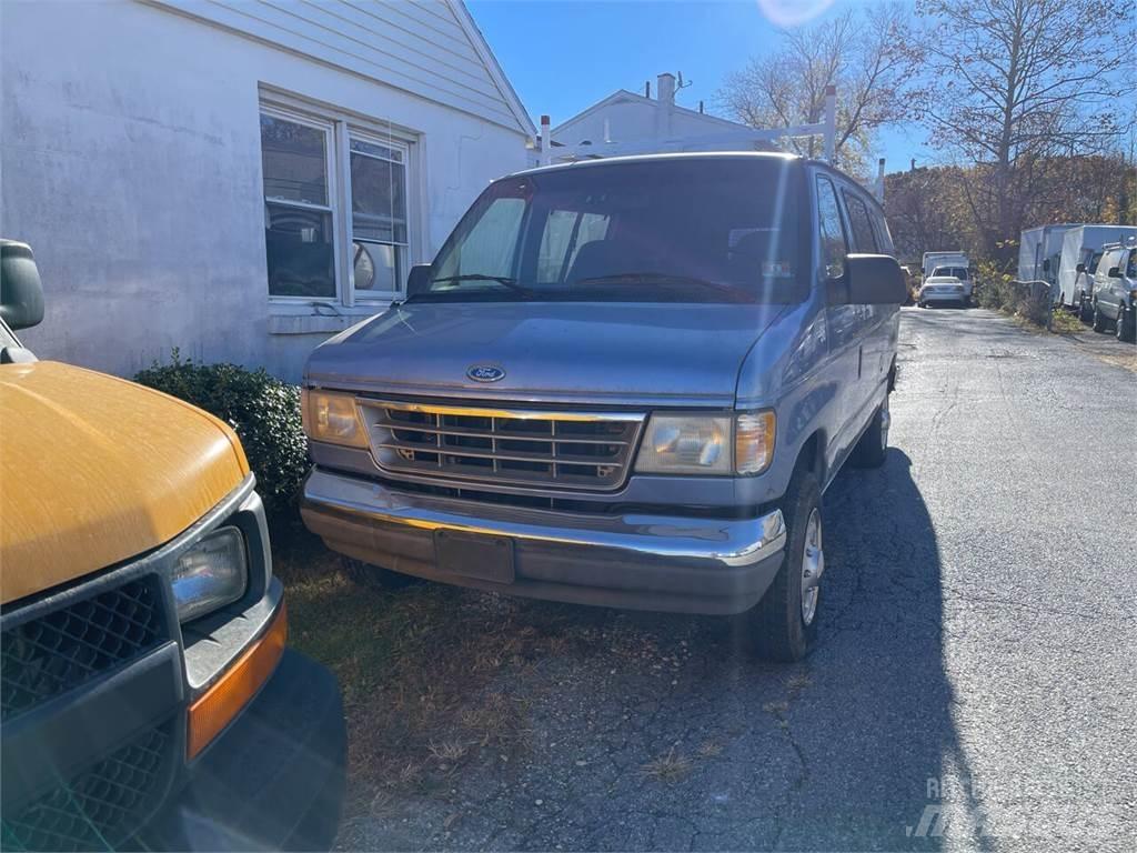 Ford E-250 Panel vans