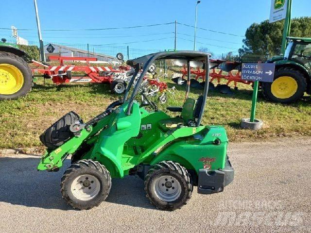 Avant 520 Material Handling - Others