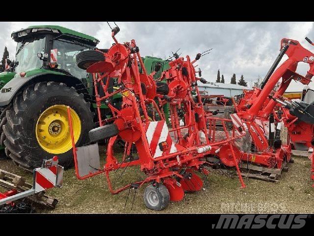 Kuhn 7902 Rakes and tedders