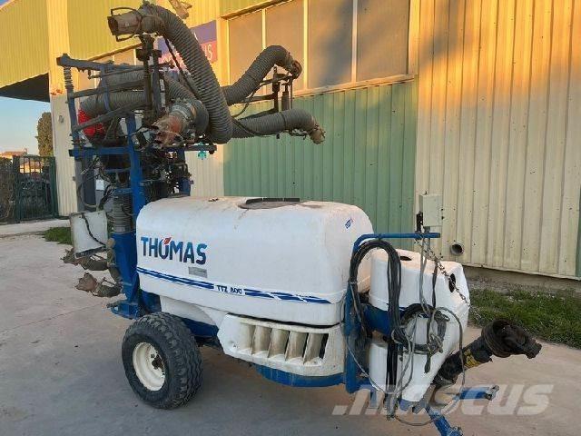 Thomas TTZ 800 Trailed sprayers