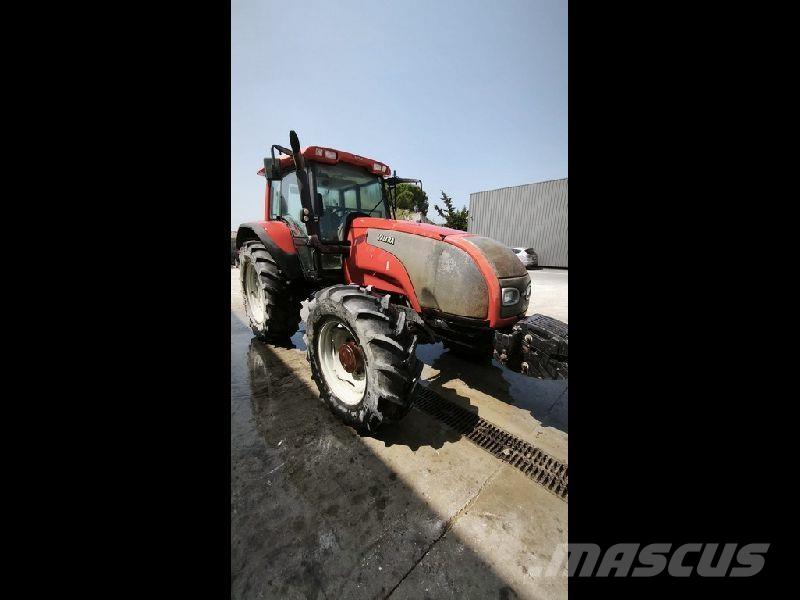 Valtra T140 Tractors