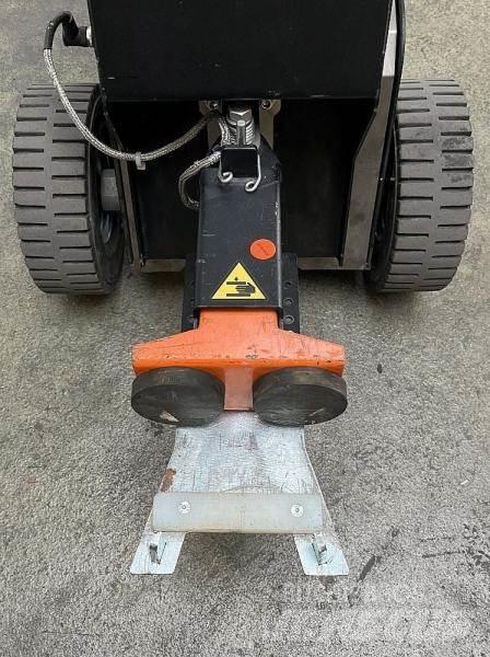 Movexx T1500 Towing trucks