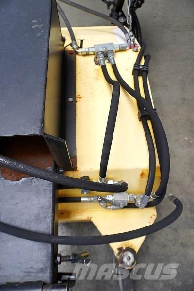 MTS 2001 Other attachments and components