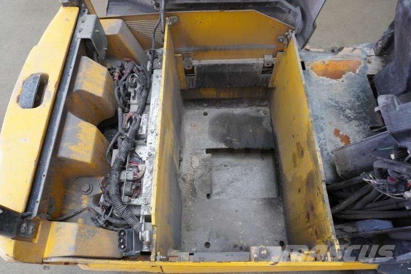 OM XE15 Forklift trucks - others