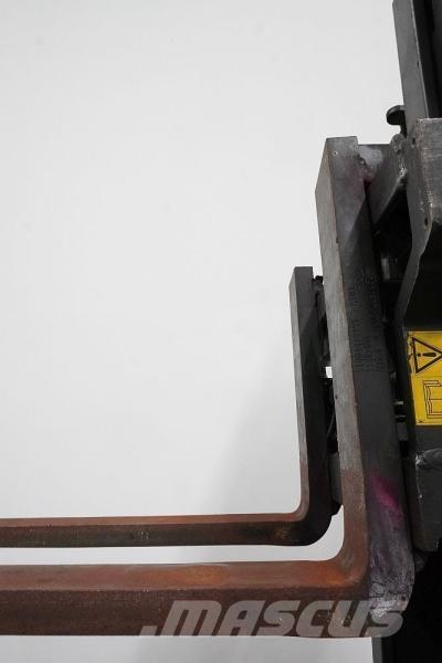 Still FM-X17 Reach trucks