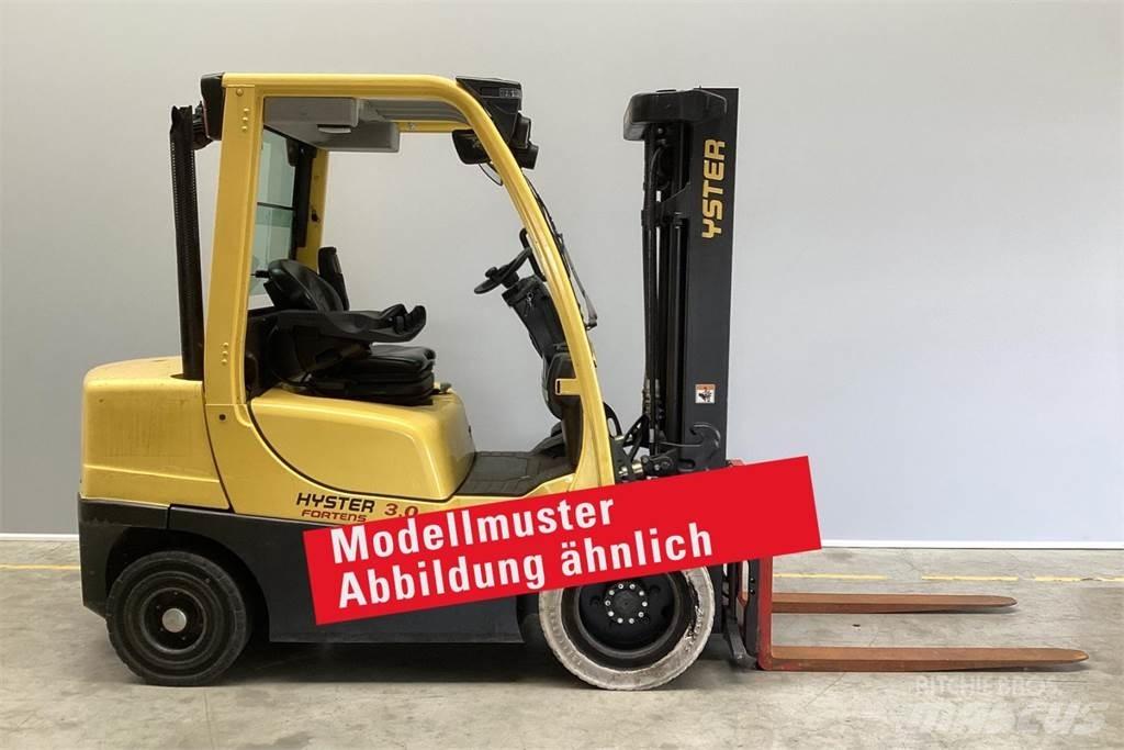 Hyster H3.0FT Diesel trucks