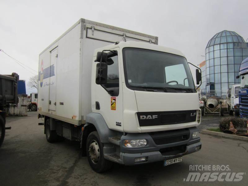 DAF LF 220 Animal transport trucks