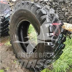  CAMSO 17.5X25 Tyres, wheels and rims