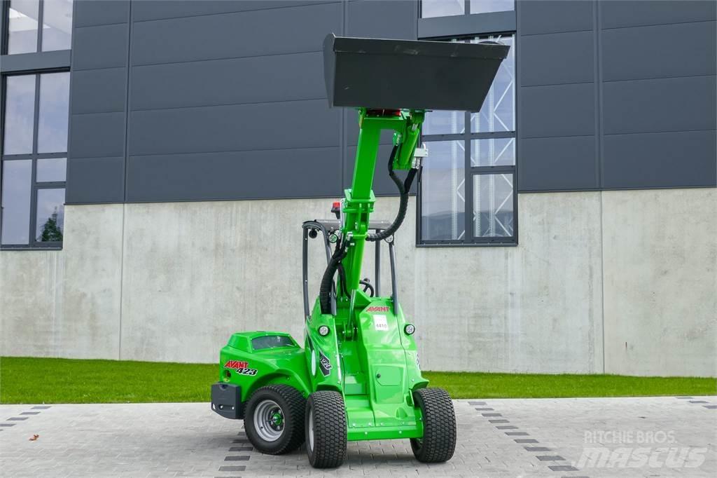 Avant M 423 Mini excavators < 7t (Mini diggers)