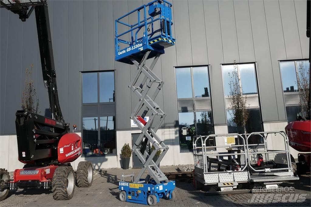 Genie GS 1330 Scissor lifts