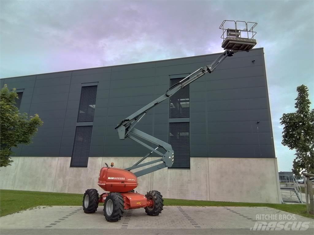 Manitou 165 ATJ Articulated boom lifts