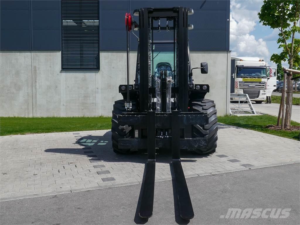 Manitou M 50-4 Rough terrain trucks