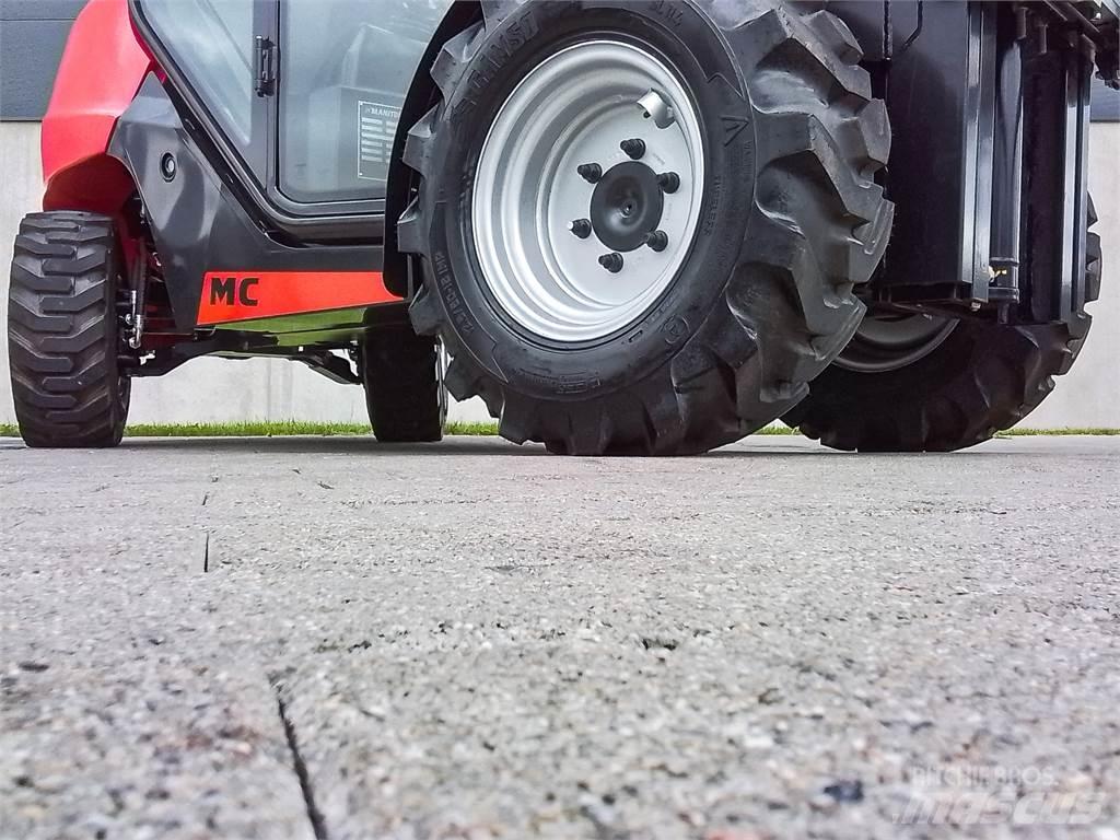 Manitou MC 25-4 Rough terrain trucks