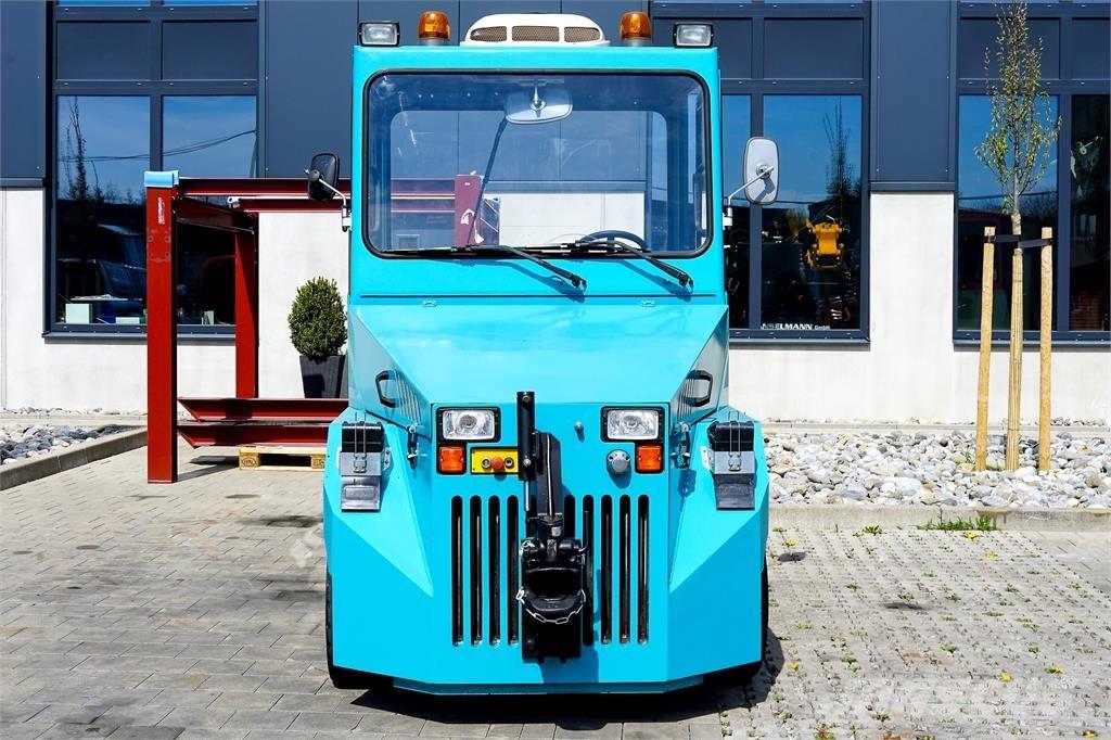 Volk TFZ30H Towing trucks
