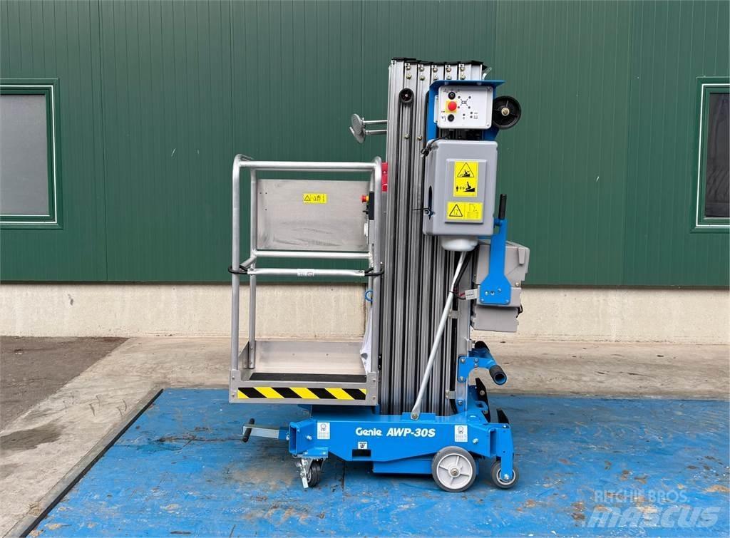 Genie AWP-30S AC Other lifts and platforms