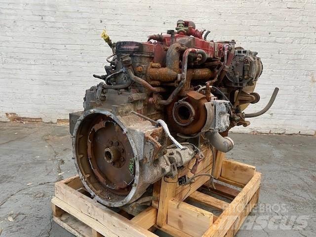 Cummins ISB6.7 Engines
