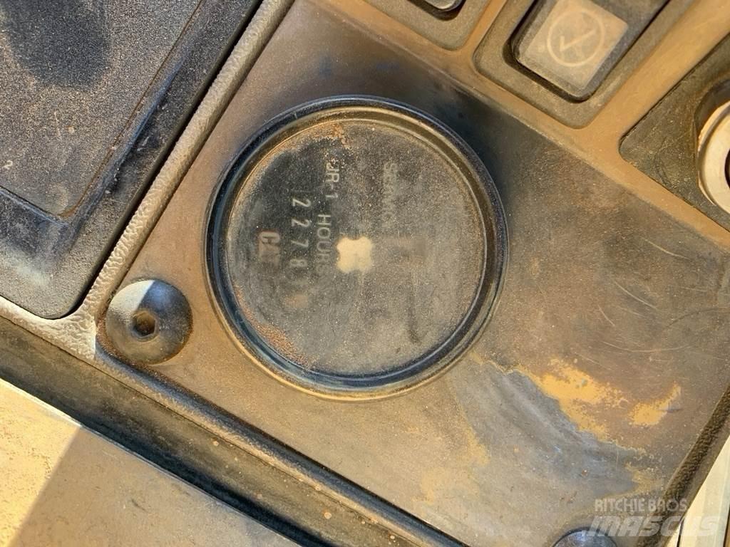 CAT 953B Construction - Others
