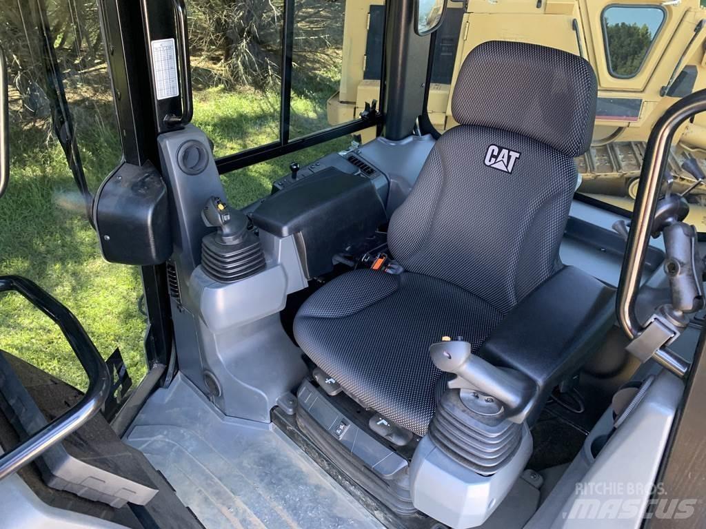 CAT D3 Construction - Others