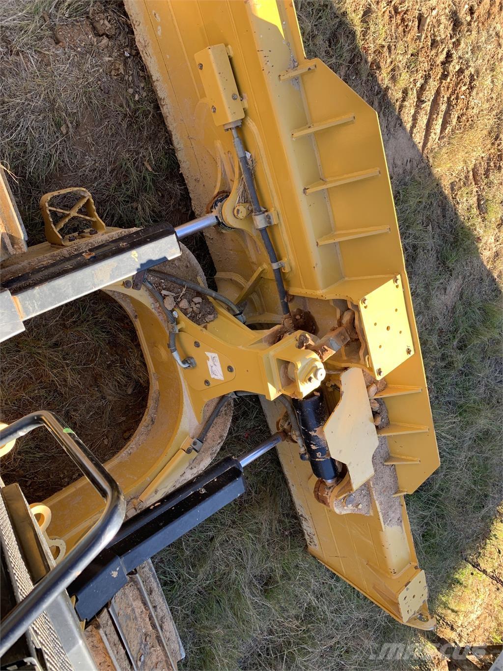 CAT D5 Construction - Others