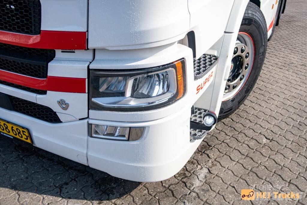 Scania R660 A6x2NB Tractor Units